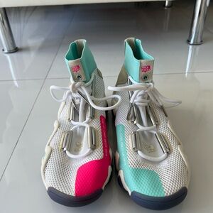 Vintage adidas Nice Kicks x Crazy 8 ADV Sneakers